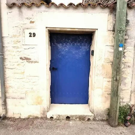 La Porte Bleue Neuville-de-Poitou Exterior photo